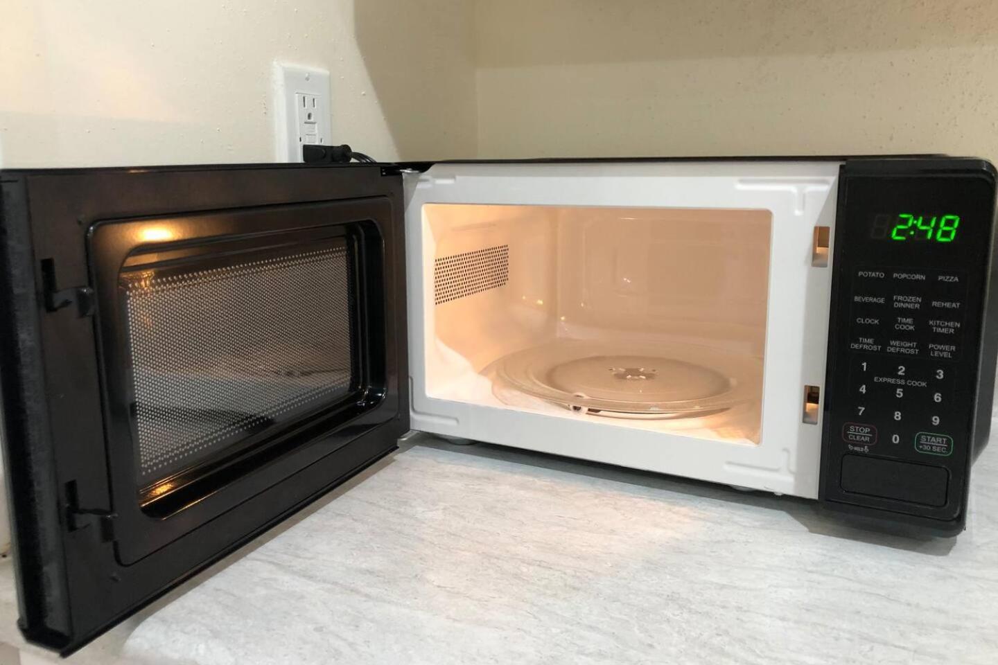 Spacious And Private Apartment With 3 Bedrooms And 1 Bathroom Near Newark International Airport Ewr And New York City מראה חיצוני תמונה