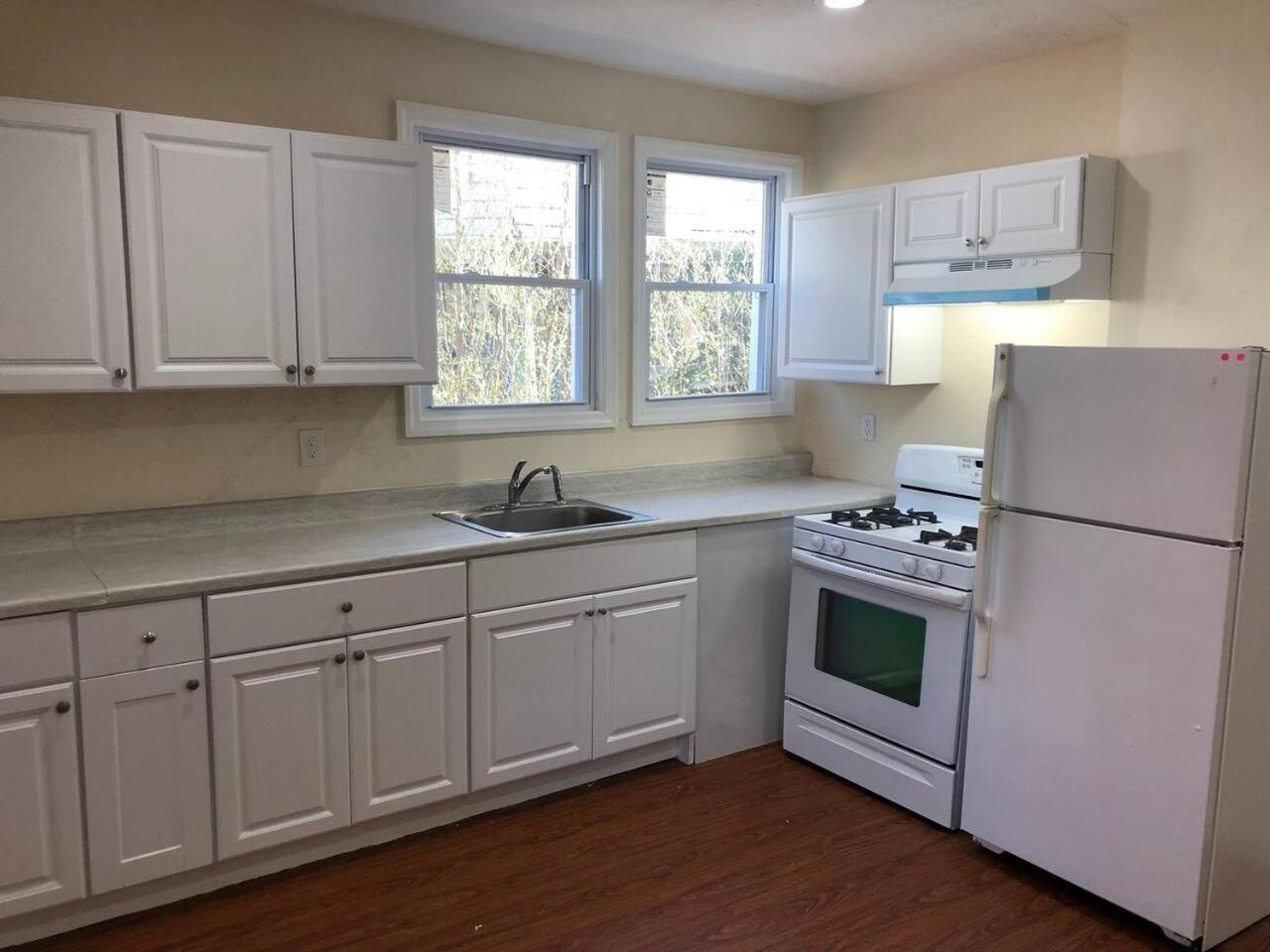 Spacious And Private Apartment With 3 Bedrooms And 1 Bathroom Near Newark International Airport Ewr And New York City מראה חיצוני תמונה
